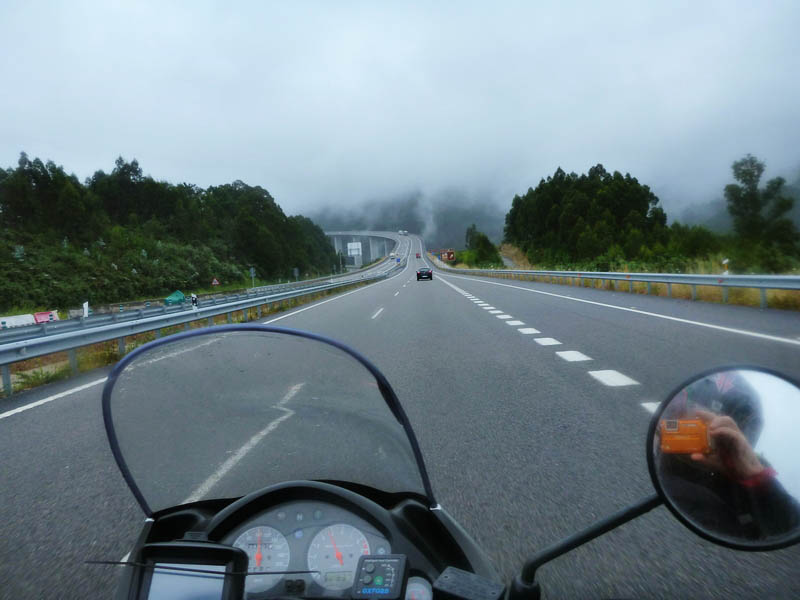 горы Испании на мотоцикле