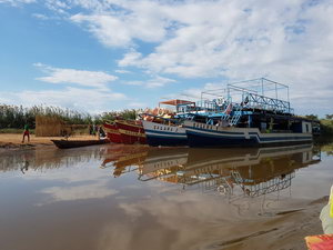 Антцирабе и сплав по реке Цирибина, Мадагаскар