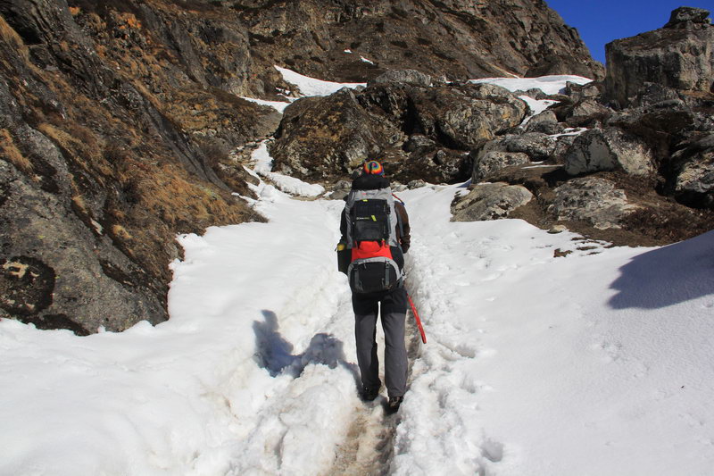 Трек к базовому лагерю Эвереста, Мачермо - озера Гокио