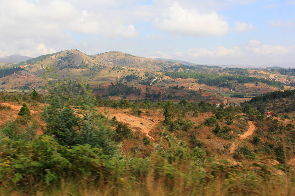 пейзажи по дороге в Анцирабе, Мадагаскар